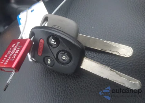 2011 Honda Accord 2.4 Ex from USA, damaged, VIN 1HGCS1B72BA003617